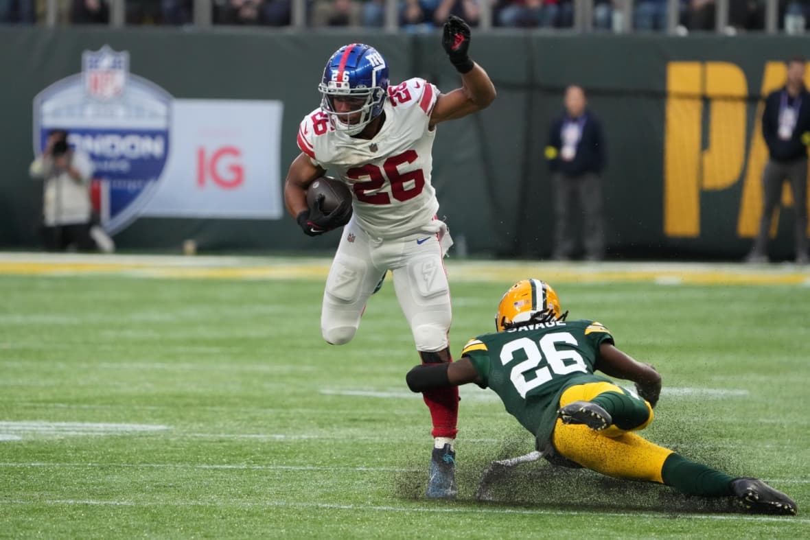 NFL: International Series-New York Giants at Green Bay Packers