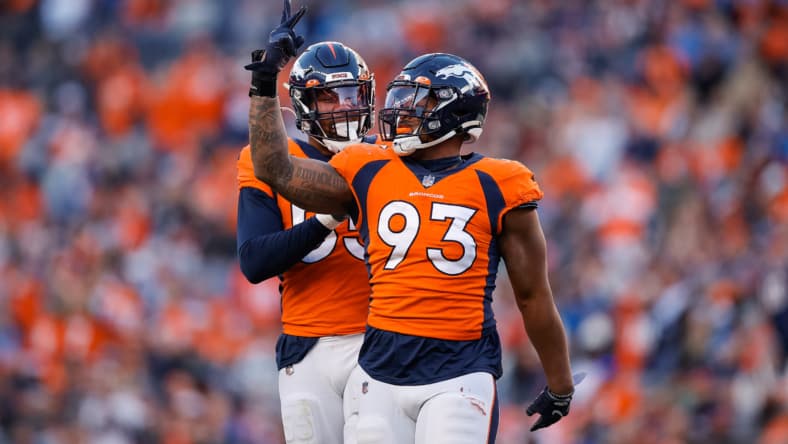 denver broncos trade dre'mont jones to the minnesota vikings