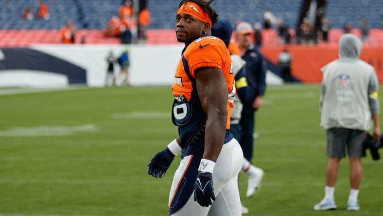 denver broncos trade melvin gordon to the philadelphia eagles