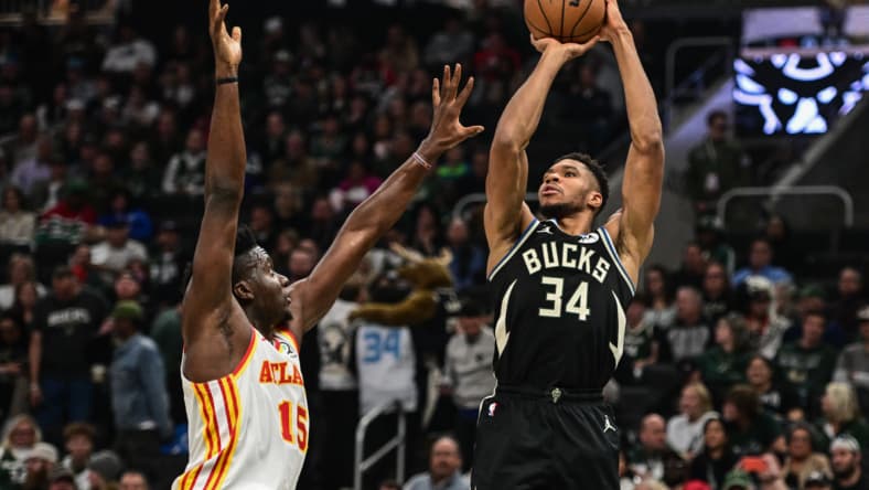 NBA: Atlanta Hawks at Milwaukee Bucks