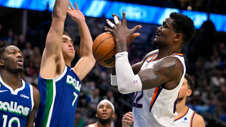 NBA: Phoenix Suns at Dallas Mavericks