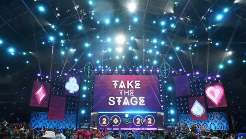 NFL: NFL Draft
