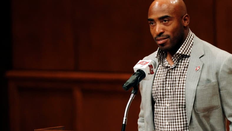 NFL: Tampa Bay Buccaneers-Ronde Barber Retirement Press Conference