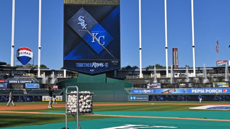 MLB: Chicago White Sox at Kansas City Royals