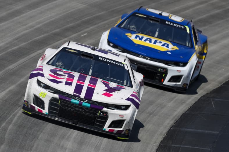 NASCAR: DuraMAX Drydene 400