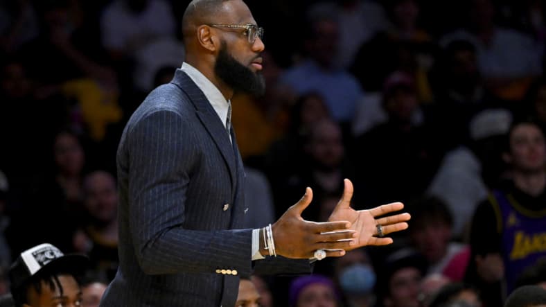NBA: Milwaukee Bucks at Los Angeles Lakers