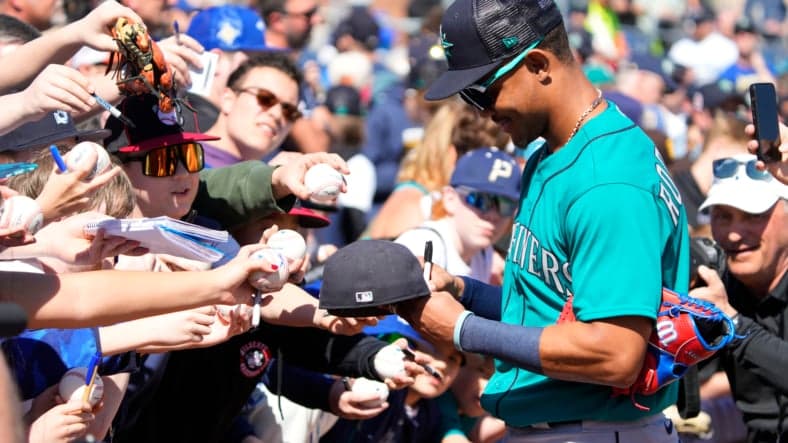 MLB: Spring Training-Seattle Mariners at San Diego Padres