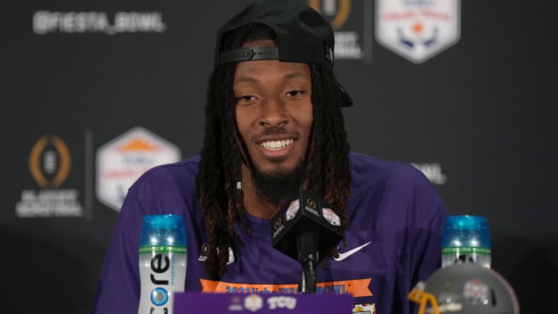 2023 nfl mock draft: quentin johnston