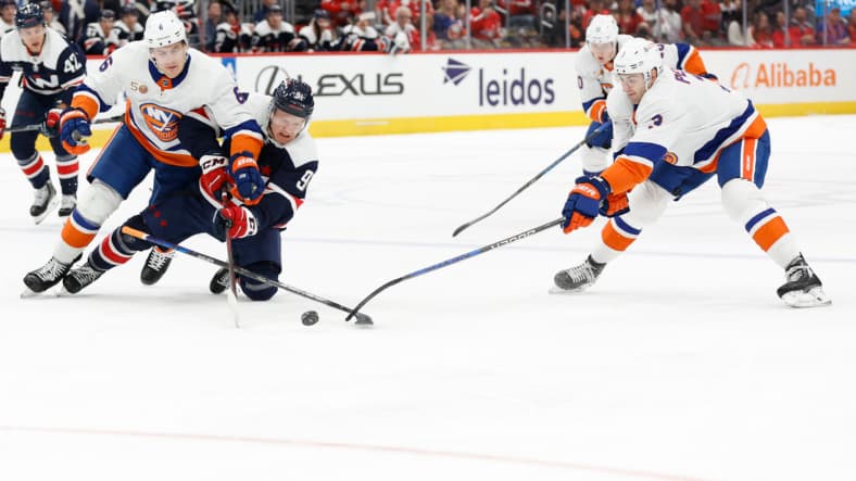 NHL: New York Islanders at Washington Capitals
