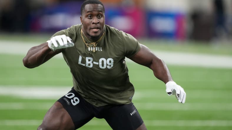 los angeles rams mock draft: derick hall