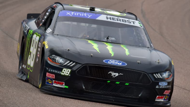 NASCAR: United Rentals 200
