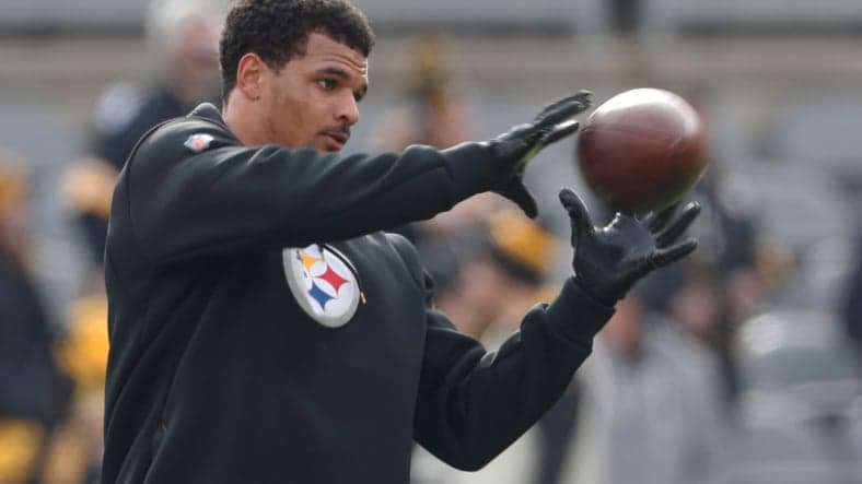 NFL: Cleveland Browns at Pittsburgh Steelers