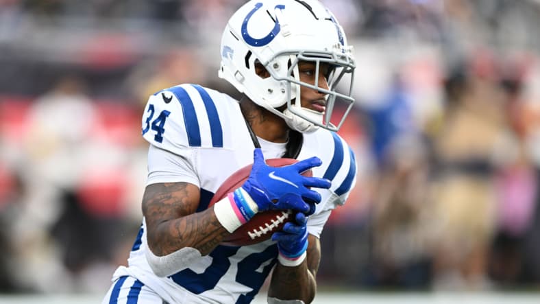 NFL: Indianapolis Colts at New England Patriots