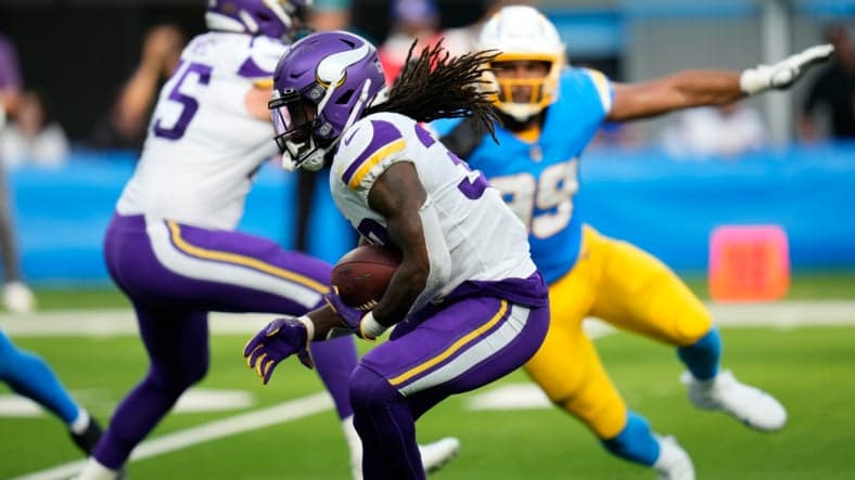 dalvin cook signs with the los angeles chargers