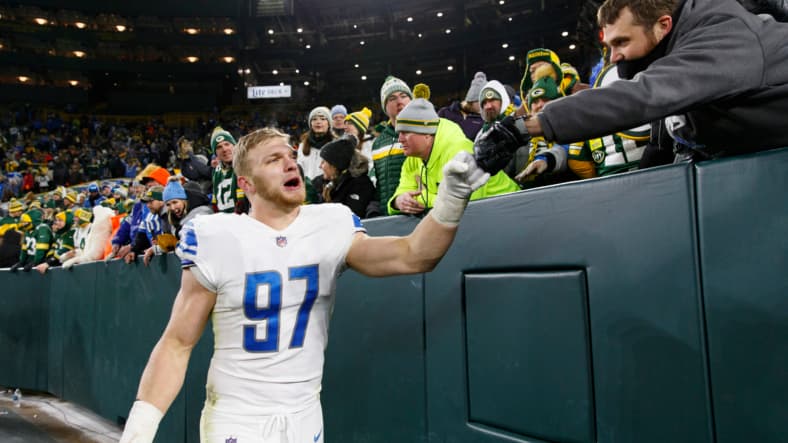 nfl players: aidan hutchinson