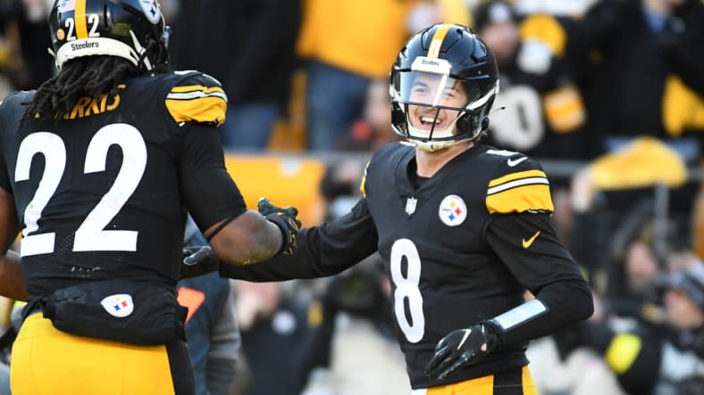 nfl players: kenny pickett, pittsburgh steelers