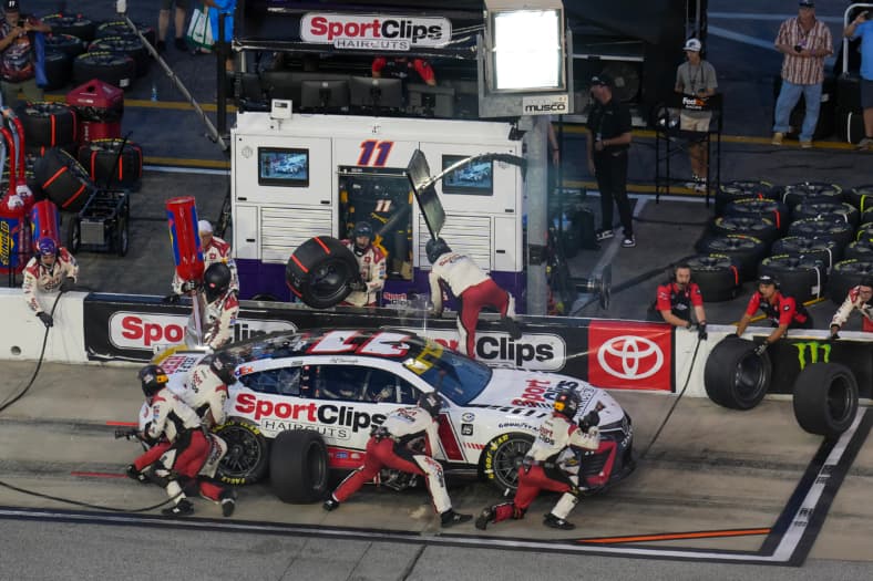 NASCAR: Cook Out Southern 500