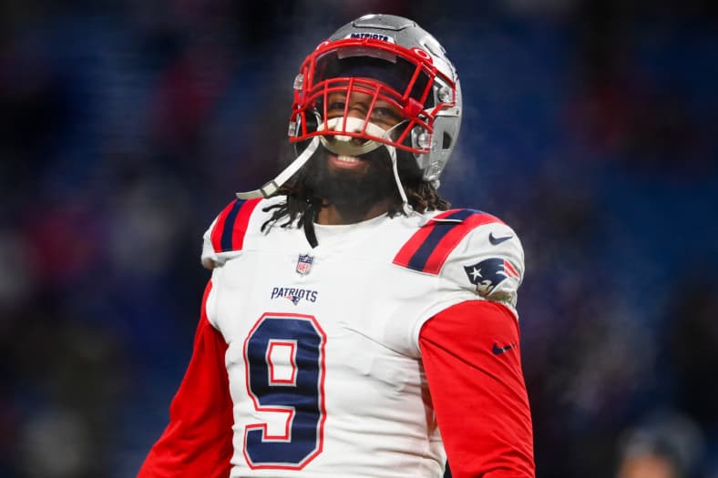 NFL: AFC Wild Card Playoffs-New England Patriots at Buffalo Bills