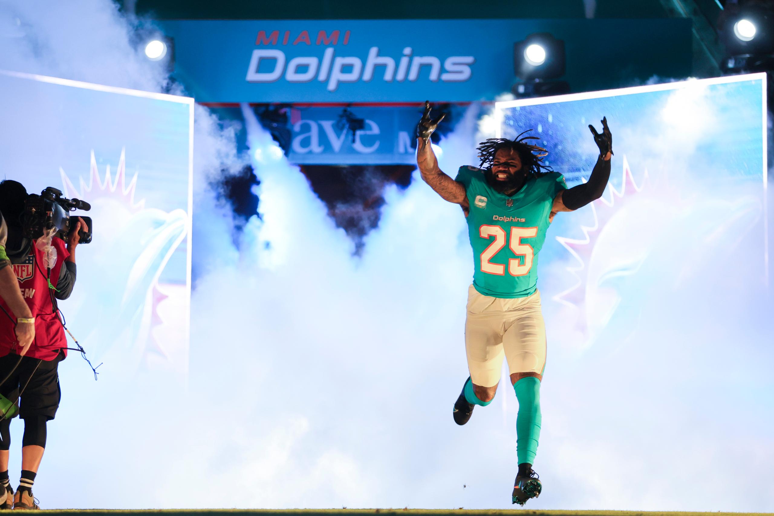 Miami Dolphins cornerback Xavien Howard