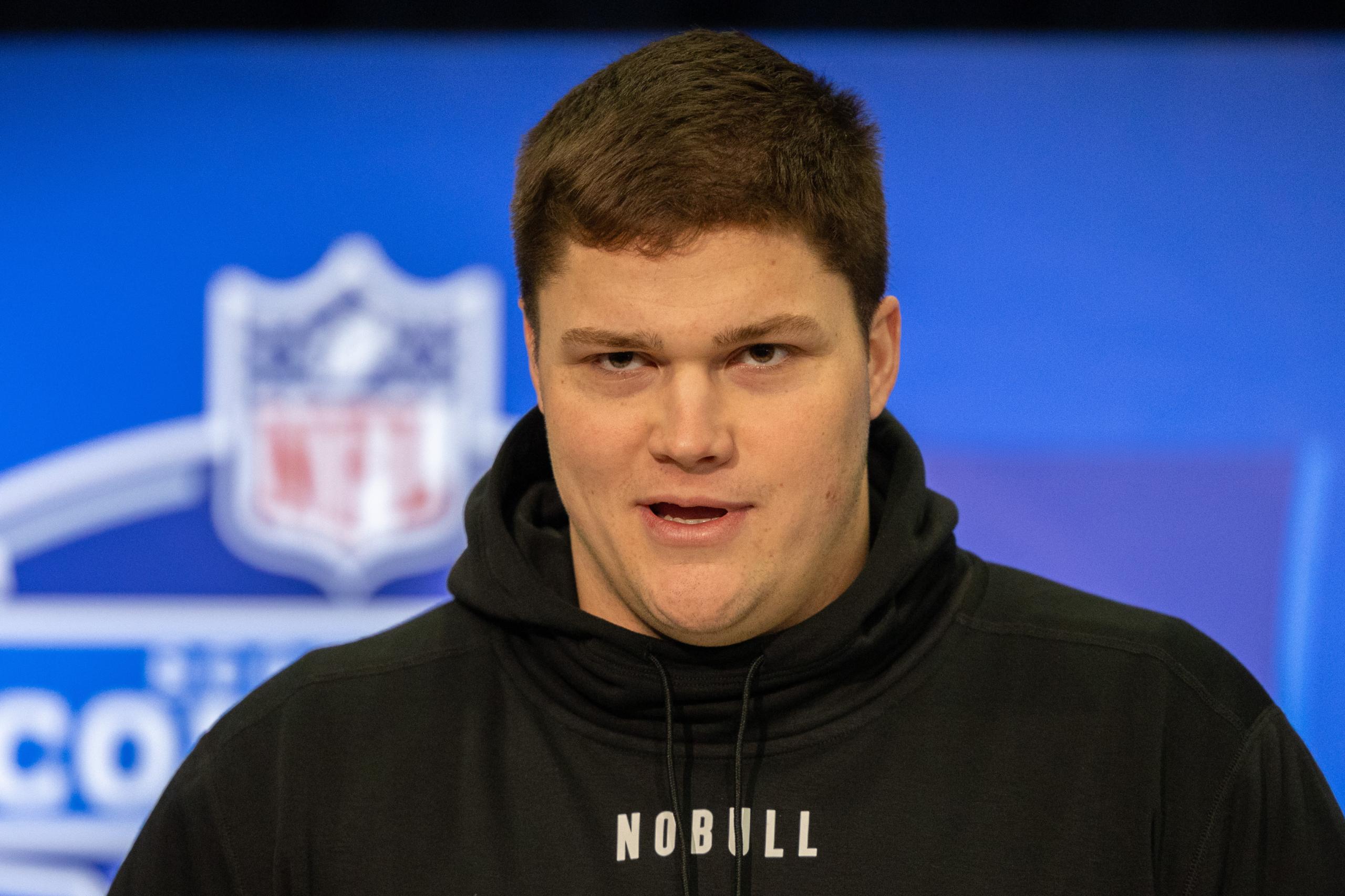 2024 NFL mock draft, Tennessee Titans
