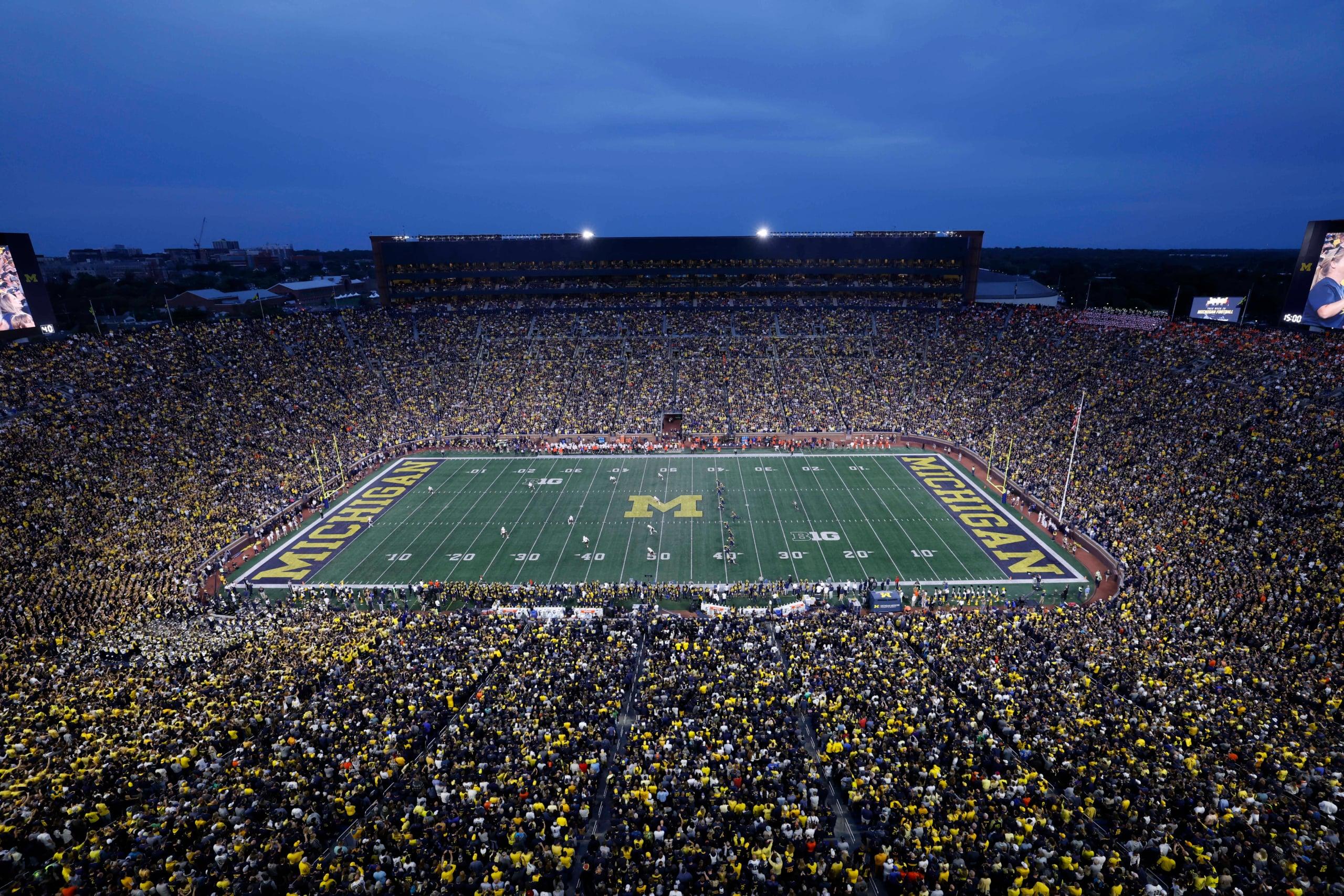 NCAA Football: Bowling Green at Michigan
