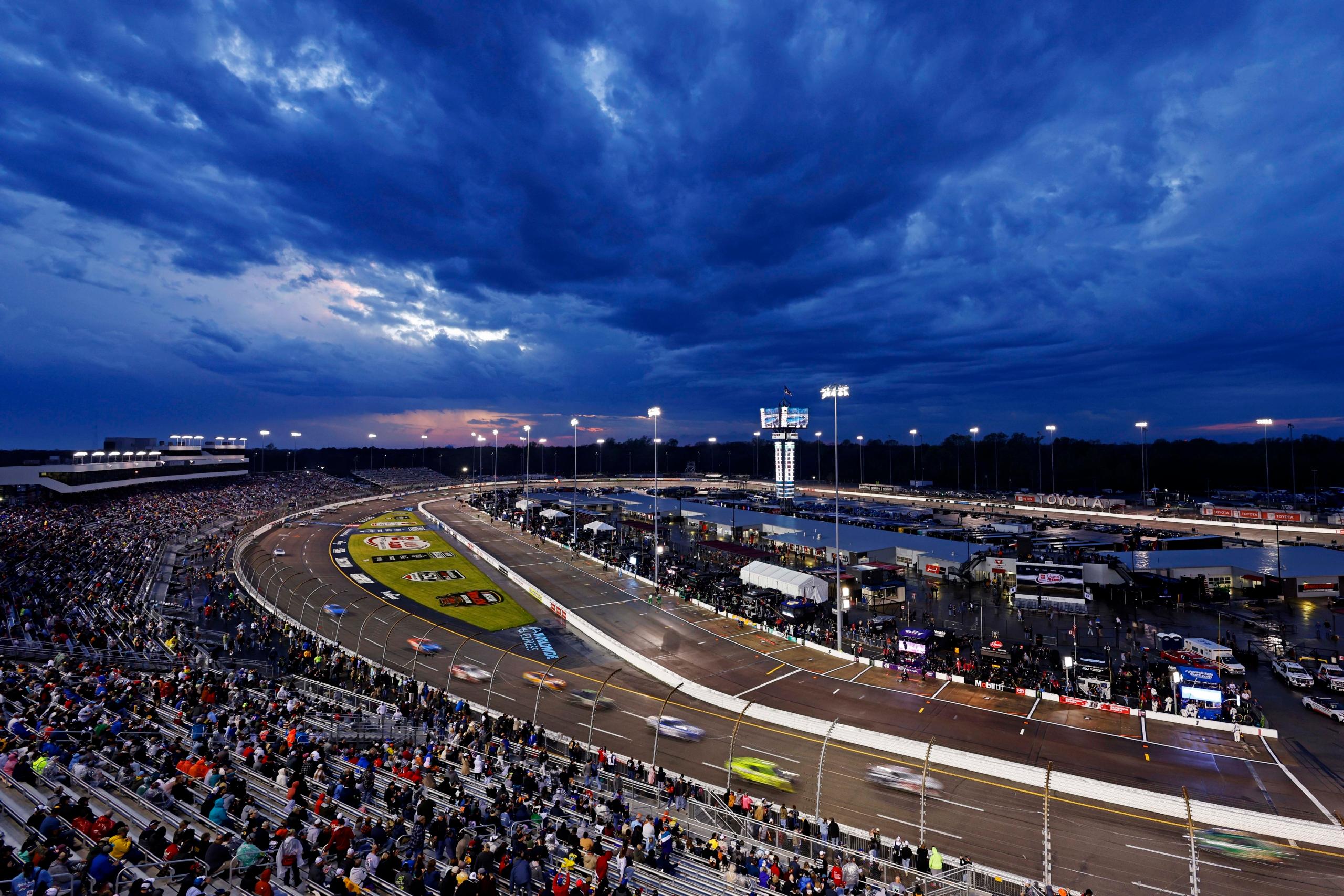 NASCAR: Toyota Owners 400