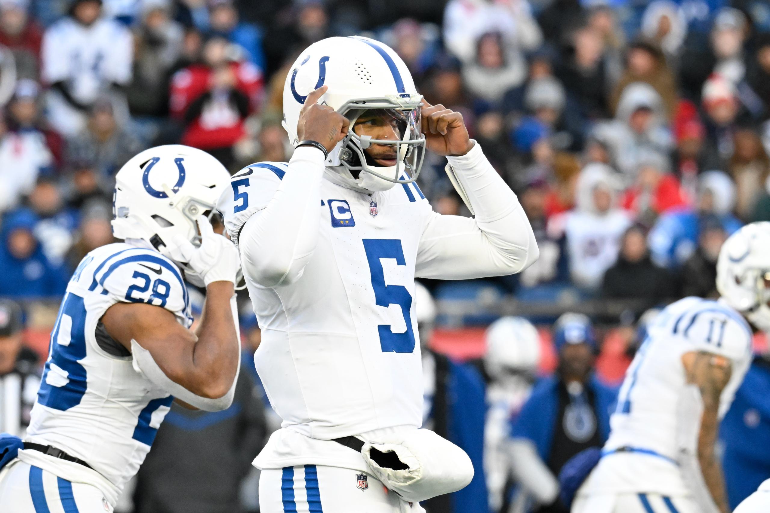 NFL: Indianapolis Colts at New England Patriots