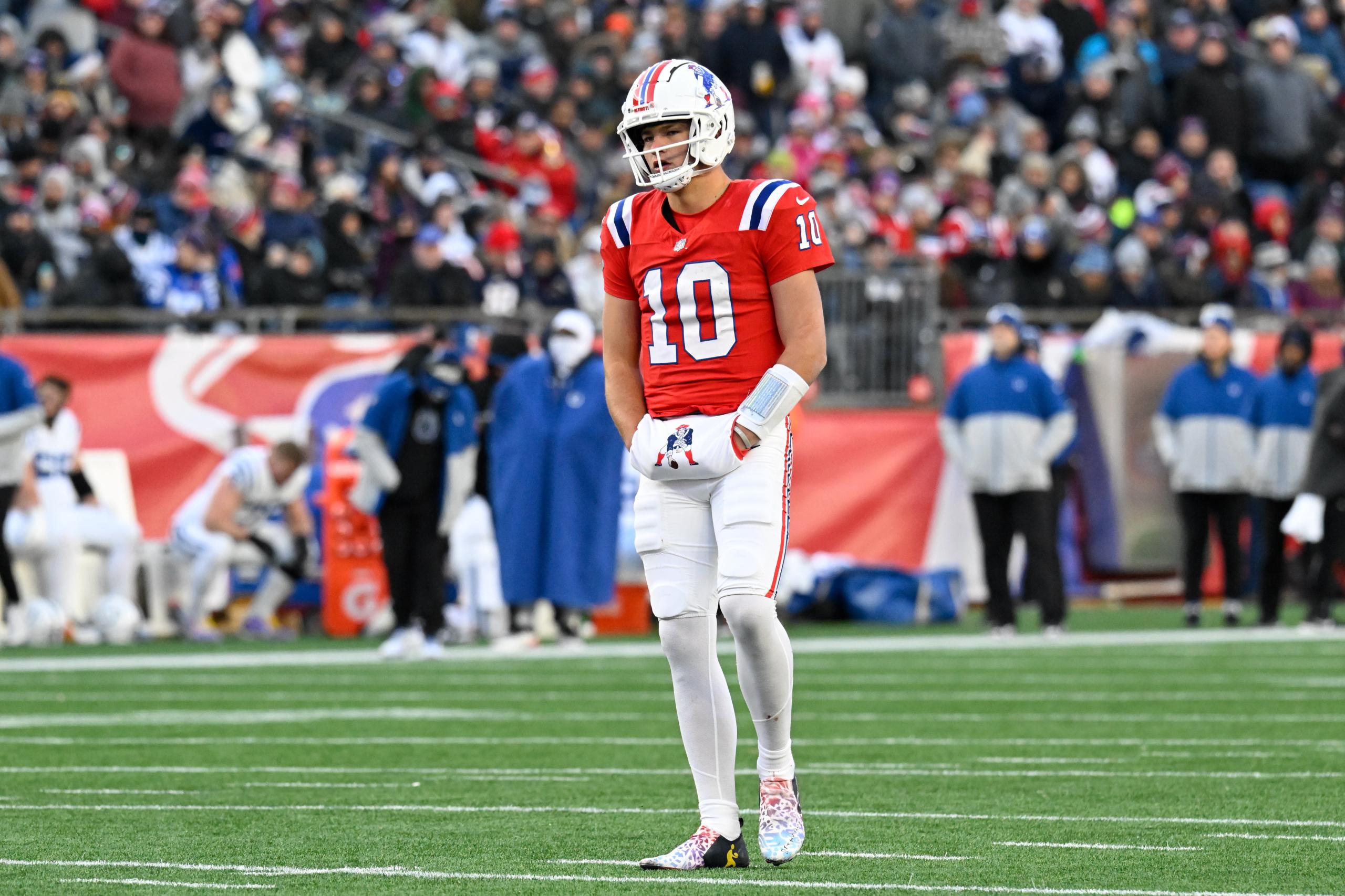 NFL: Indianapolis Colts at New England Patriots
