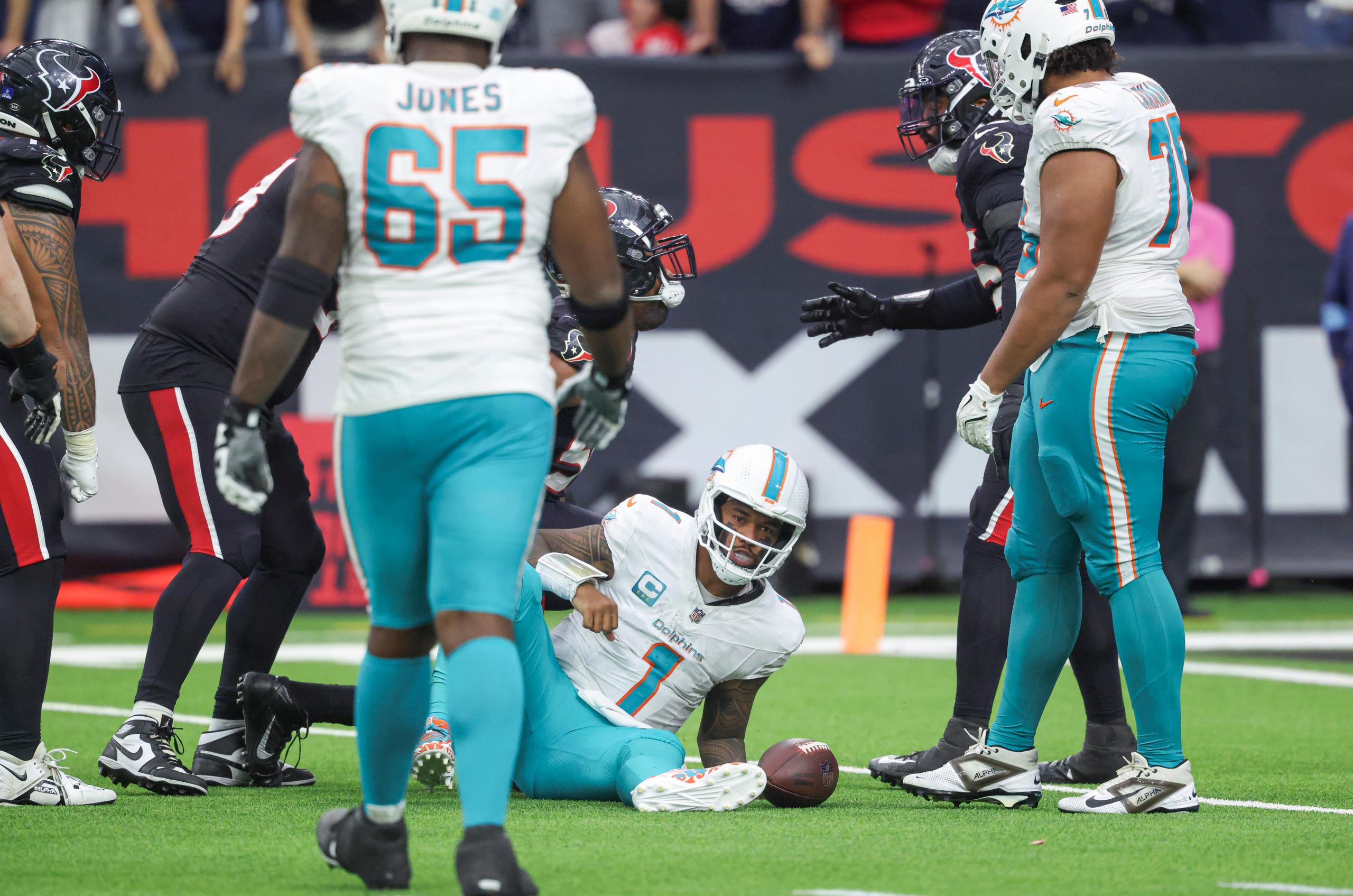 NFL teams offseason moves