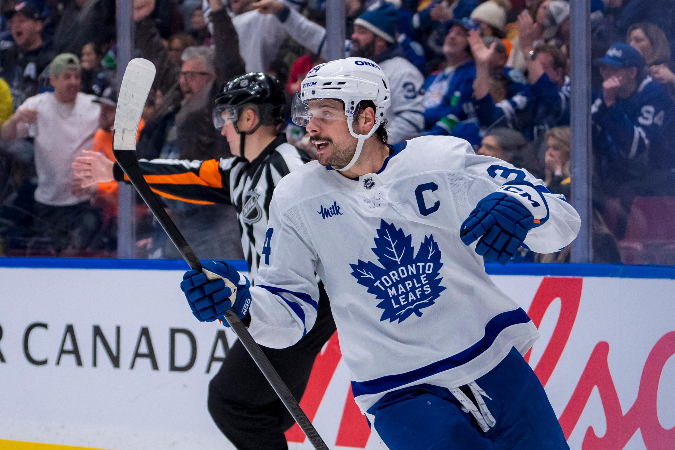 NHL: Toronto Maple Leafs at Vancouver Canucks