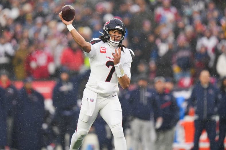NFL: AFC Divisional Round-Houston Texans at New England Patriots