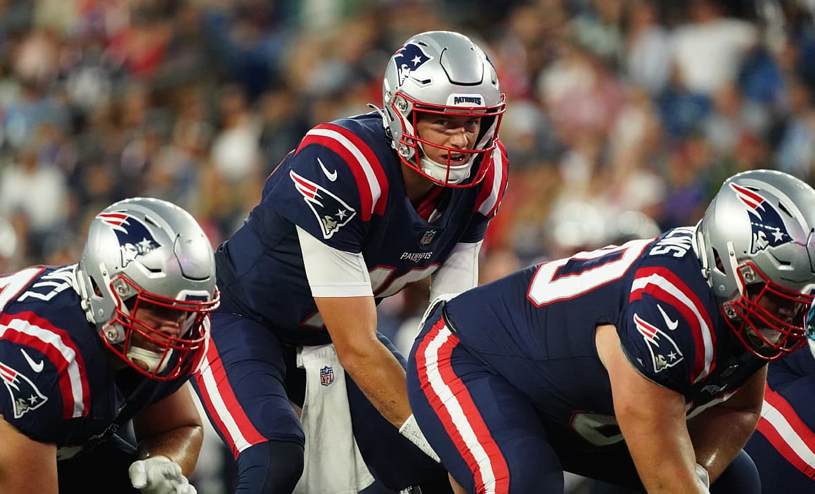 NFL: Carolina Panthers at New England Patriots
