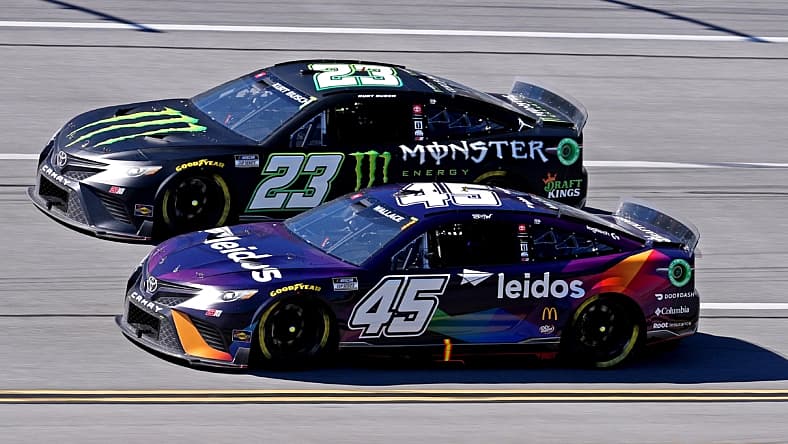 NASCAR: YellaWood 500