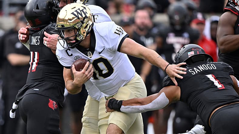 NCAA Football: Wake Forest at Louisville