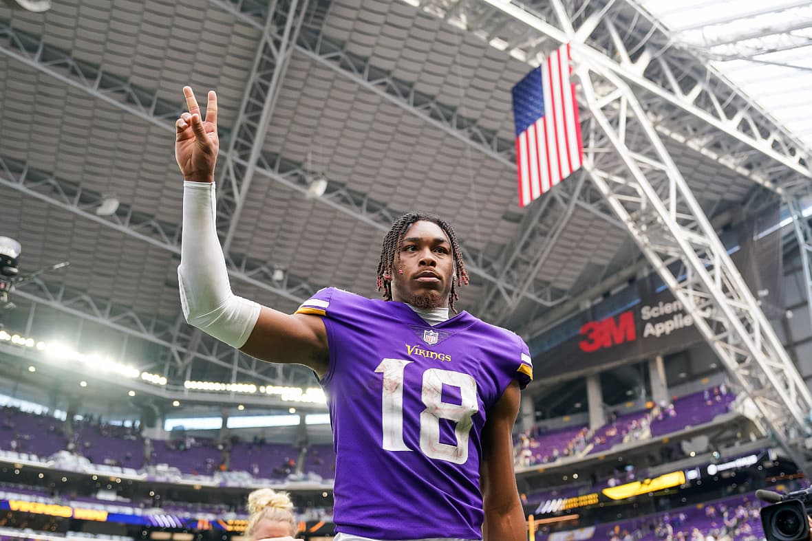 NFL: Chicago Bears at Minnesota Vikings