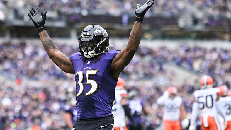 baltimore ravens at tampa bay buccaneers: gus edwards