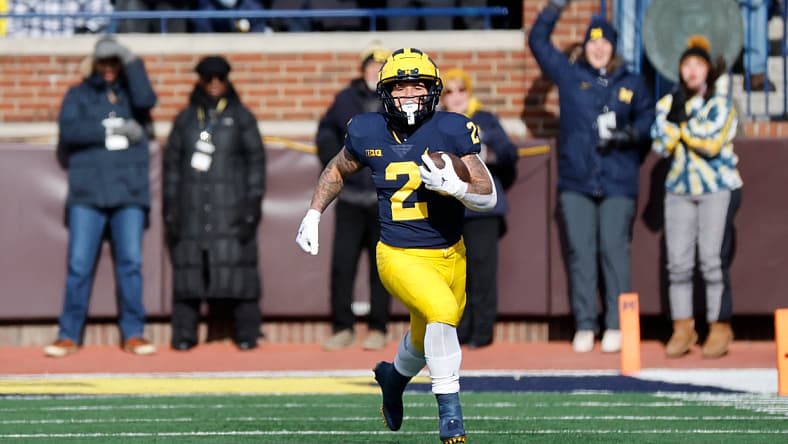 NCAA Football: Illinois at Michigan