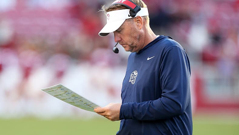 NCAA Football: Liberty at Arkansas