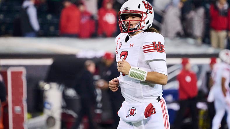 NCAA Football: Utah at Oregon