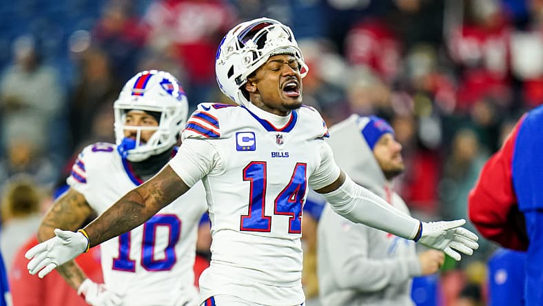 NFL: Buffalo Bills at New England Patriots
