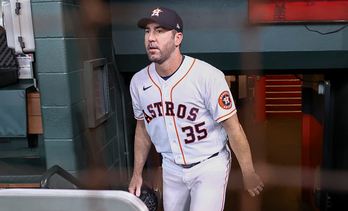 mlb free agency