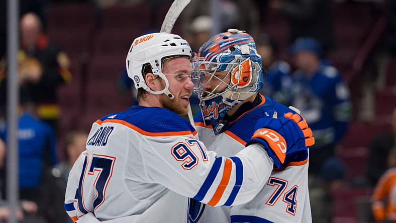 NHL: Edmonton Oilers at Vancouver Canucks