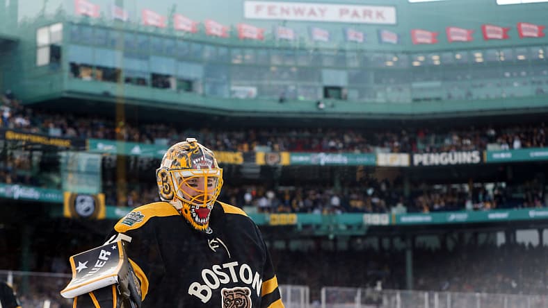 NHL: Winter Classic-Pittsburgh Penguins at Boston Bruins