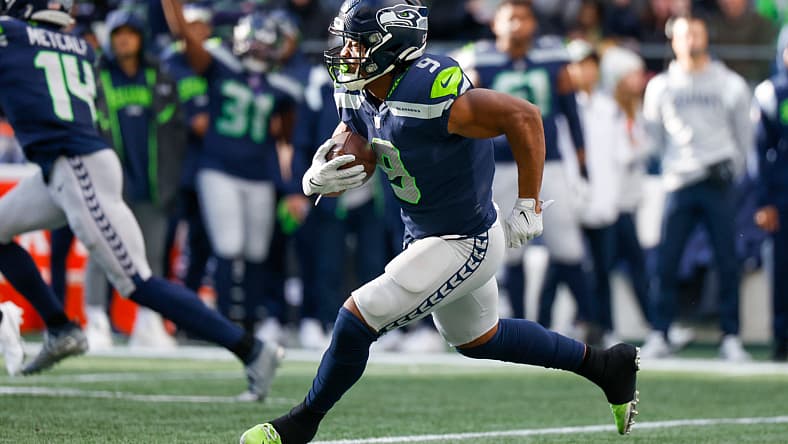 nfl playoff rankings; kenneth walker