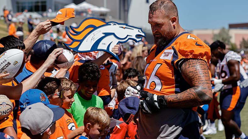 2023 nba free agency; dalton risner