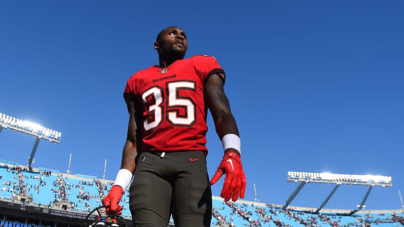 atlanta falcons, nfl free agency: jamel dean