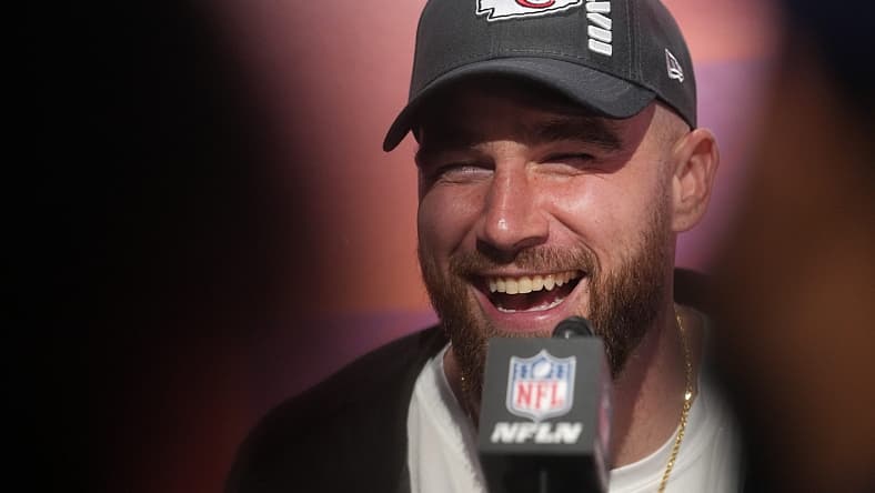 kansas city chiefs tight end travis kelce, super bowl lvii
