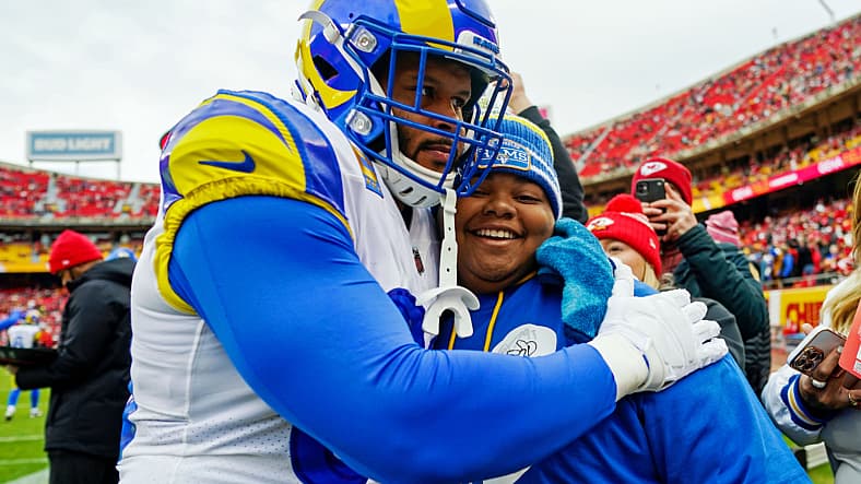 los angeles rams trade aaron donald
