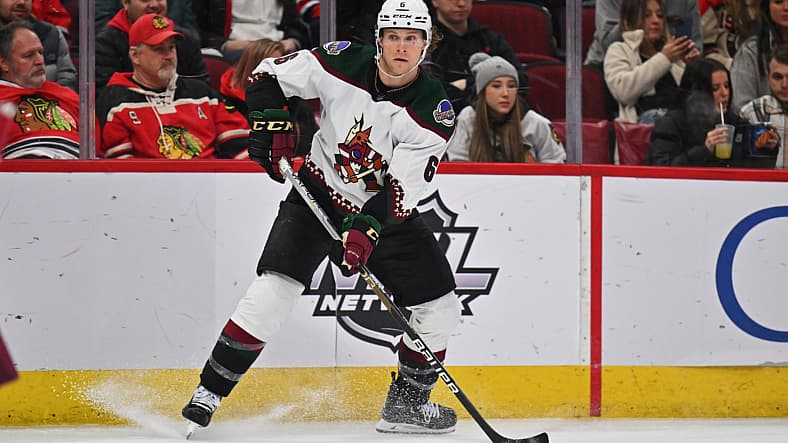NHL: Arizona Coyotes at Chicago Blackhawks