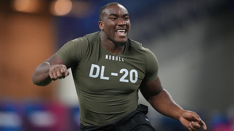 best available 2023 nfl draft: adetomiwa adebawore